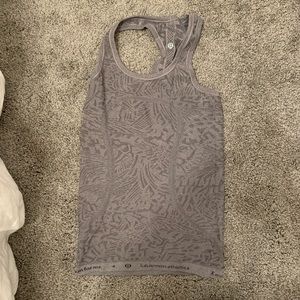 grey lulu lemon tank